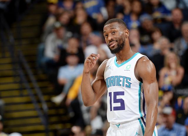 受到伤病困 受到伤病困